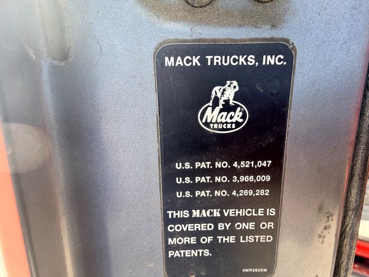 1998-mack-rb688s-image-42
