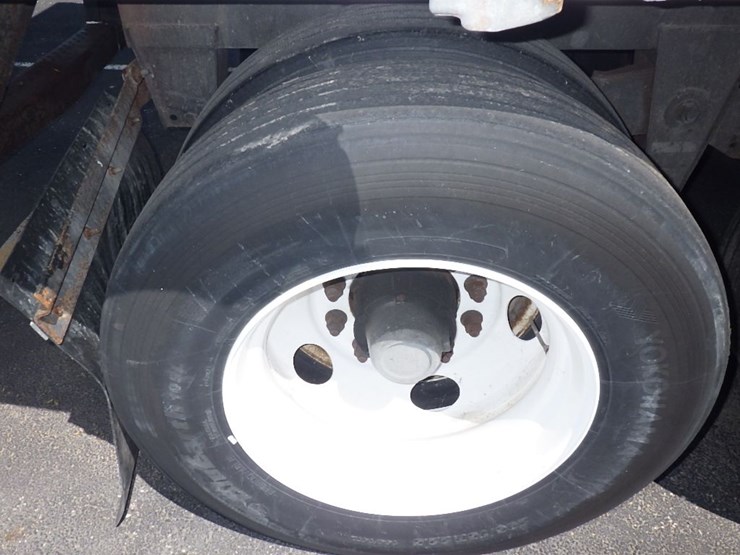 2015-utility-3000r-image-14