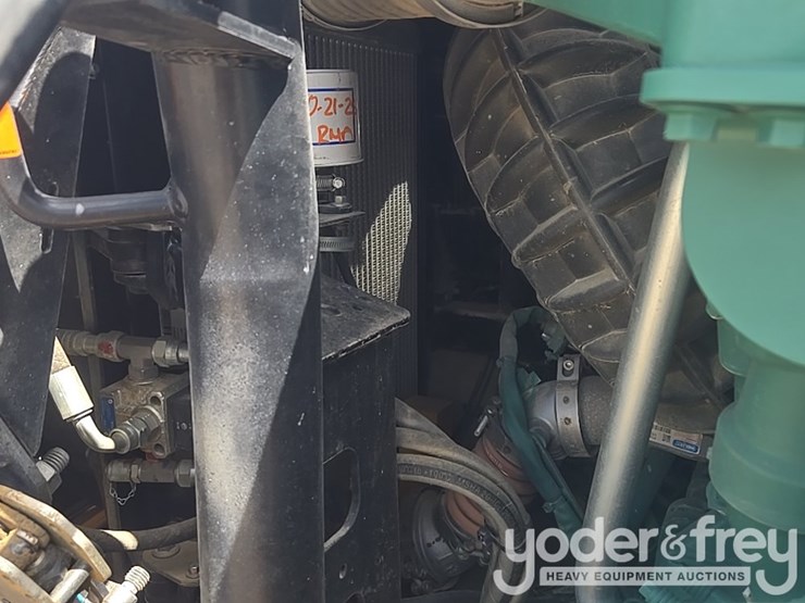 2023-volvo-a25g-image-40