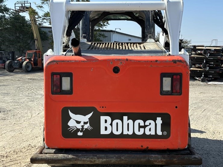 2023-bobcat-s590-image-14