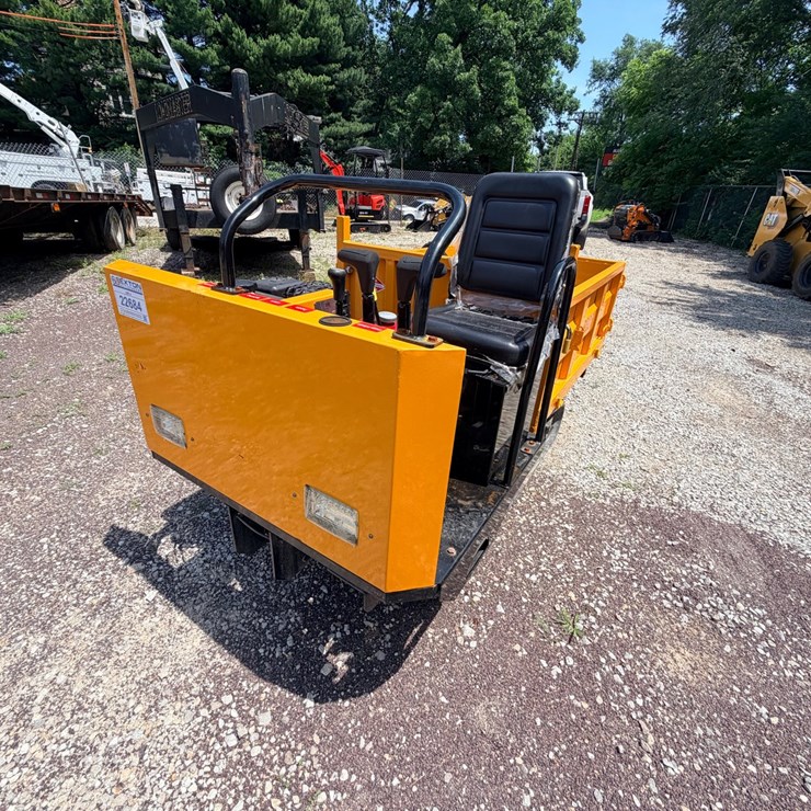 #22684 • 2025 IRD25 mini Track Dumper