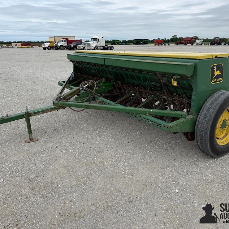 JOHN DEERE 8300