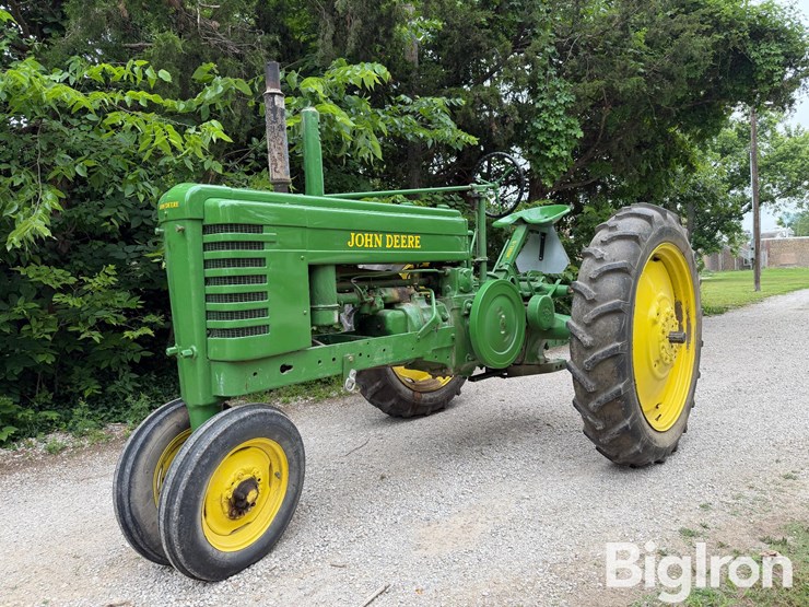 1944-john-deere-b-image-1