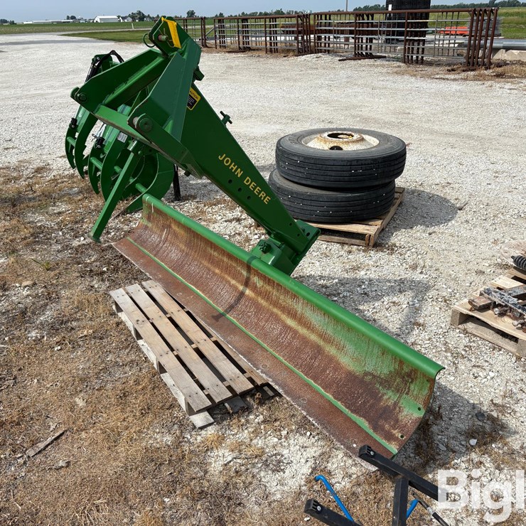 JOHN DEERE 115