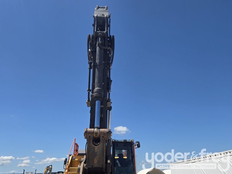 2022-volvo-ec350el-image-27