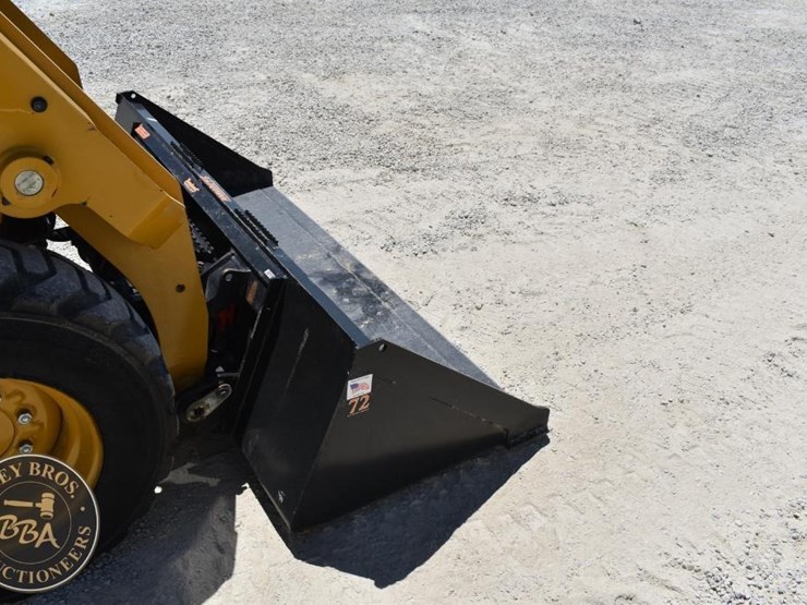 2024-caterpillar-226d3-image-23