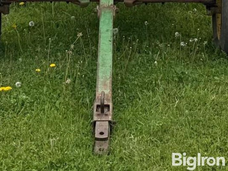 john-deere-1065a-image-9