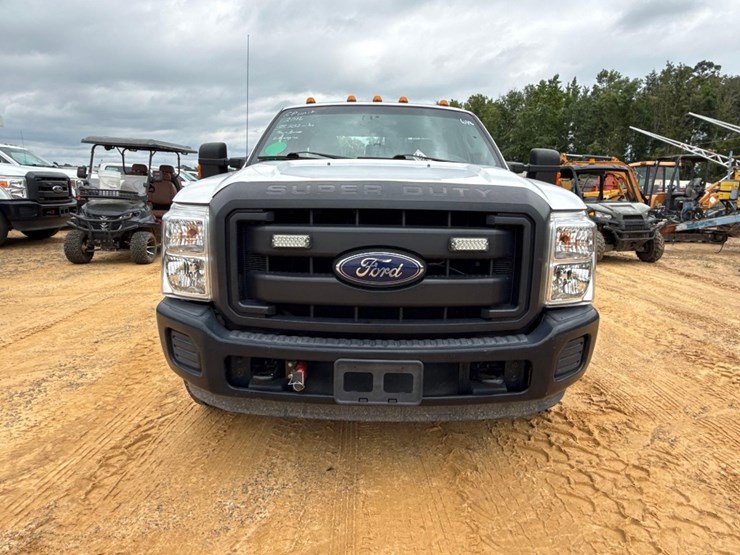 2016-ford-f350-image-13