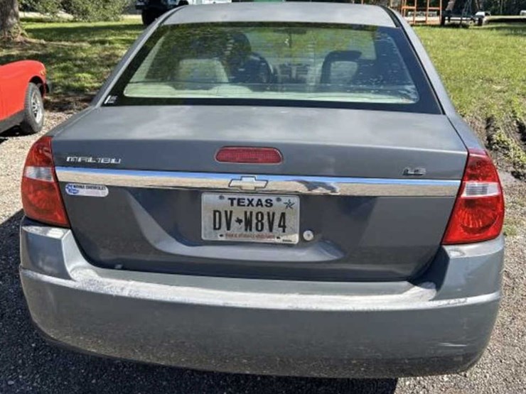 #4-•-2007-chevrolet-malibu-ls-image-7