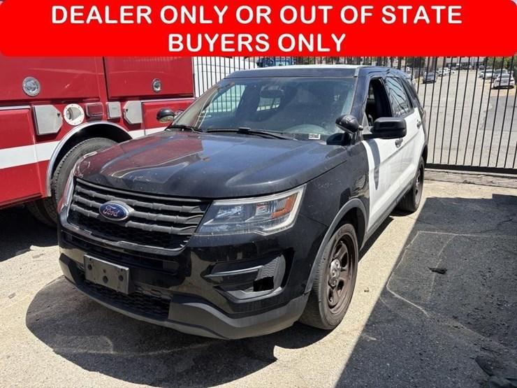 2019-ford-explorer-police-interceptor-image-1