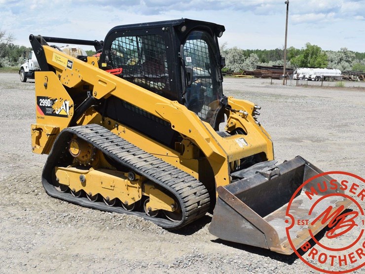 2018-caterpillar-d2-image-14