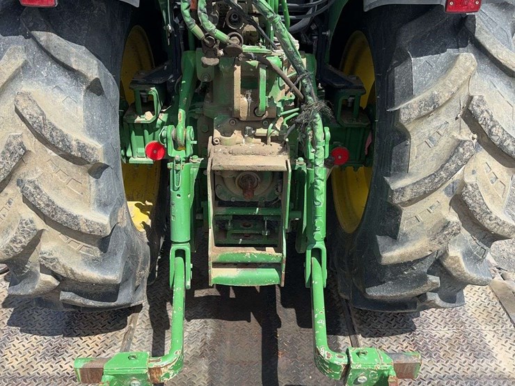2017-john-deere-5090gn-image-14