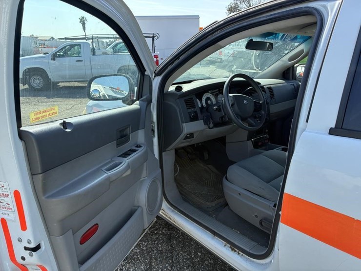 2007-dodge-durango-image-13