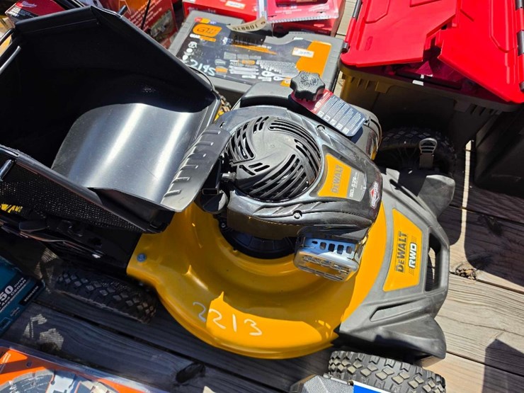 2213---dewalt-rwd-gas-lawn-mower-image-2