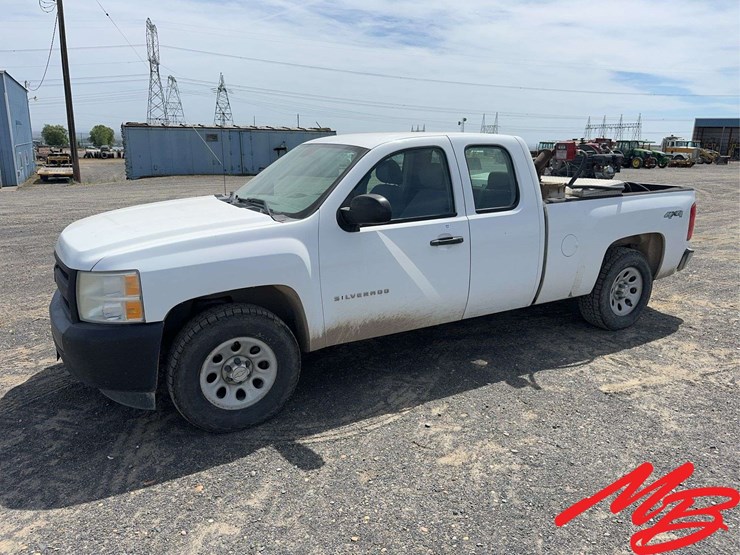 2010-chevrolet-silverado-1500-image-2