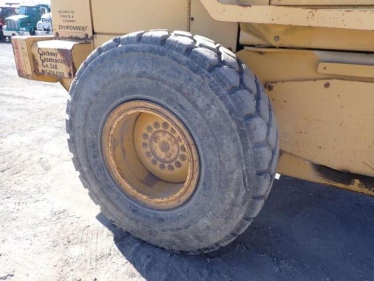 1995-deere-544g-image-42