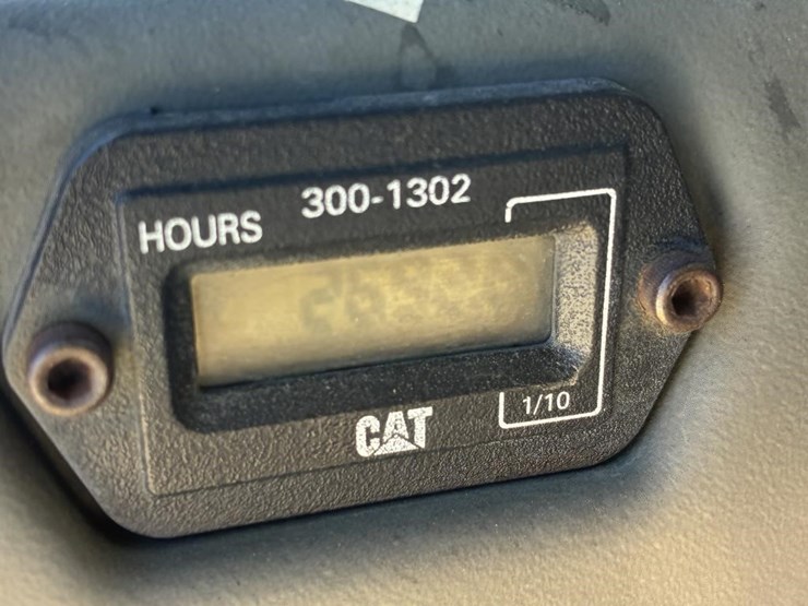2009-caterpillar-cb-434d-image-21