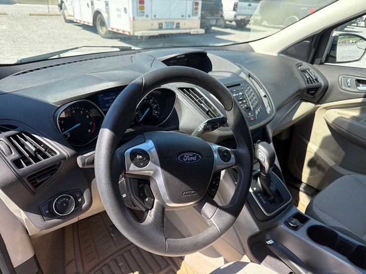 2014-ford-escape-se-image-15