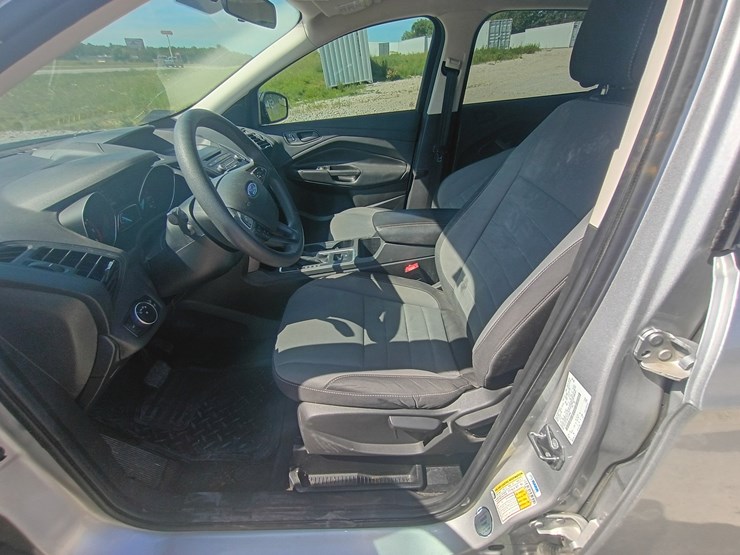 2017-ford-escape-image-30