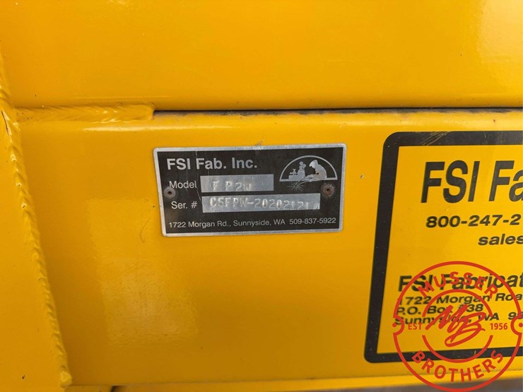2000-freightliner-fld120-image-13