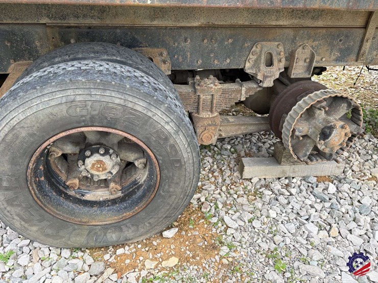 1997-ford-lnt9000-image-14