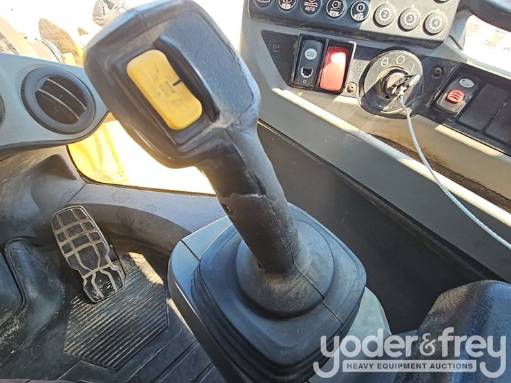 2012-caterpillar-930k-image-44