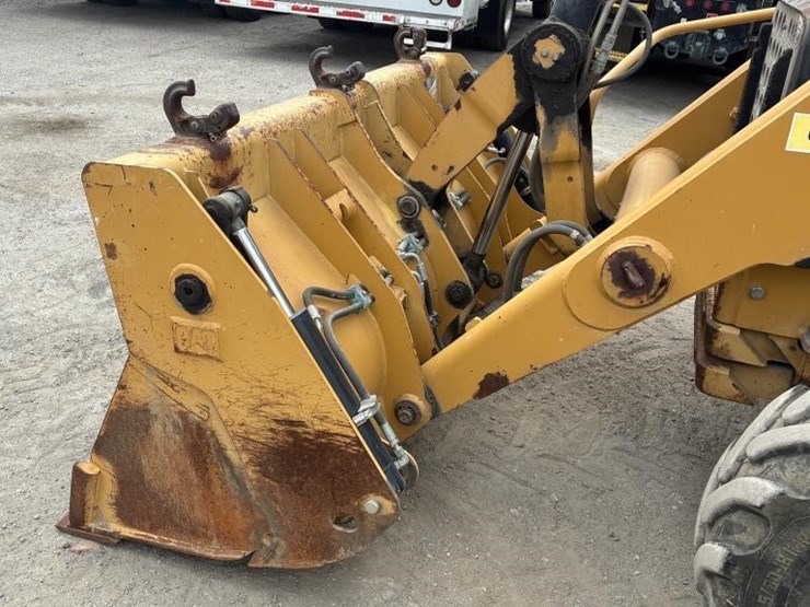 2008-caterpillar-430e-image-11
