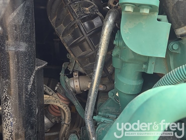 2023-volvo-a25g-image-37