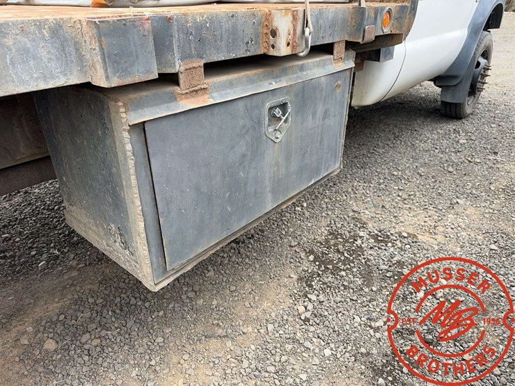 2008-ford-f550-image-16