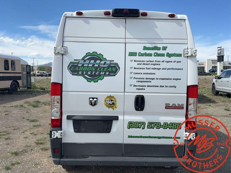 2017-dodge-2500-image-4