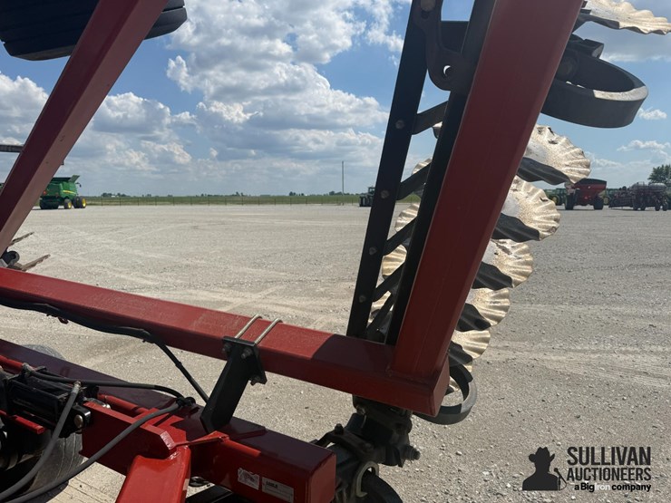 2008-case-ih-330-image-20