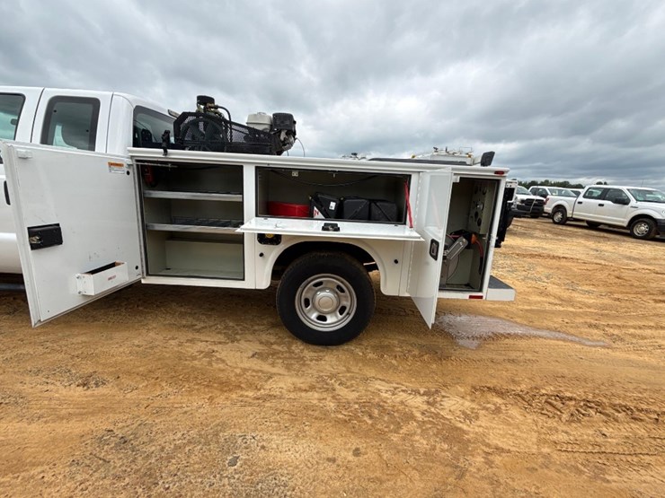 2016-ford-f350-image-14