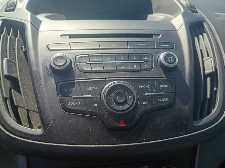 2017-ford-escape-image-38