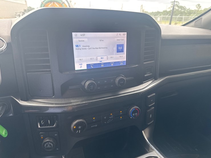2021-ford-f150-image-17