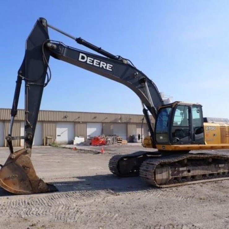 2009 DEERE 270D LC