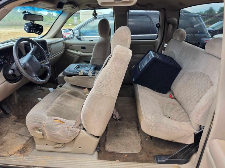 2001-chevrolet-silverado-1500-image-7