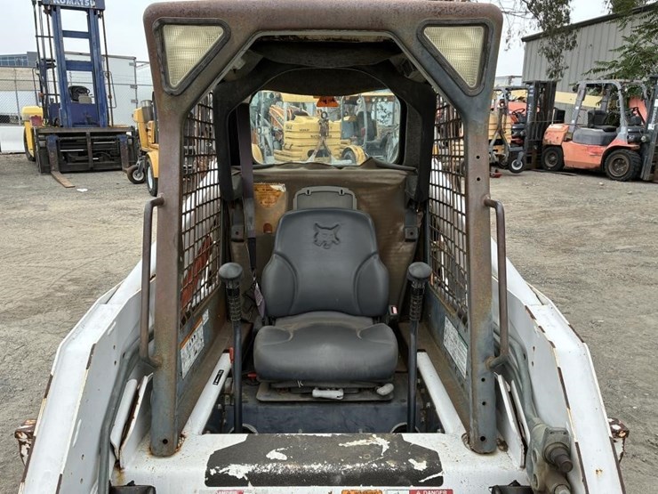 2008-bobcat-s150-image-18