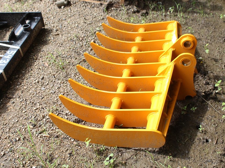 caterpillar-305-image-2