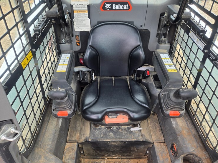 2023-bobcat-t76-image-26