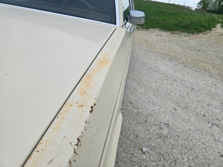 #24004-•-1984-buick-lesabre-passenger-car-image-21