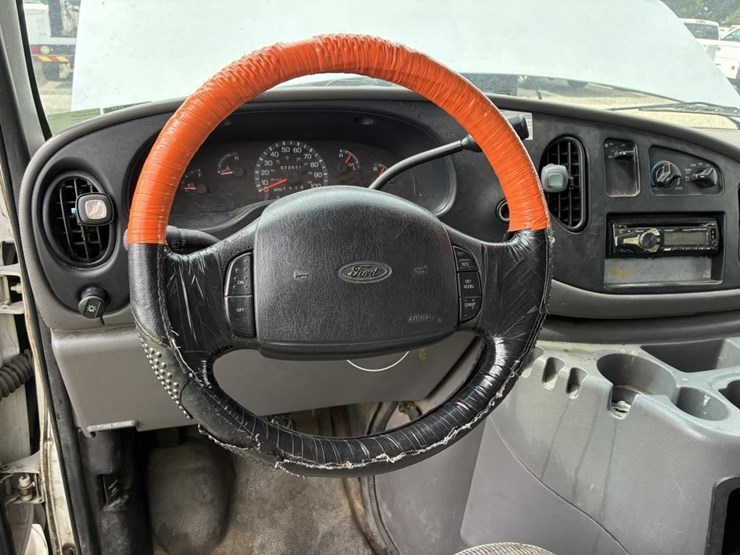 2002-ford-e350-sd-image-14