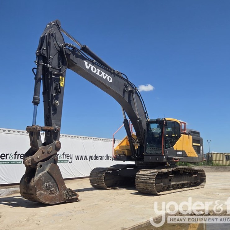 2022 VOLVO EC350EL