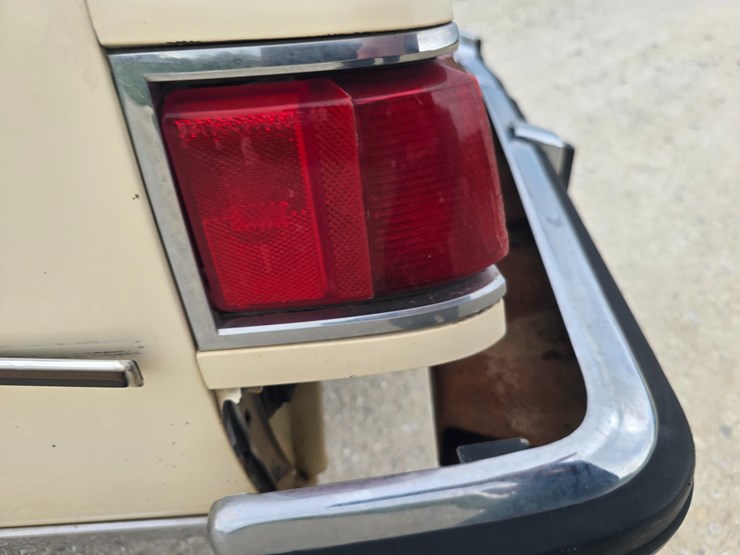#24004-•-1984-buick-lesabre-passenger-car-image-40