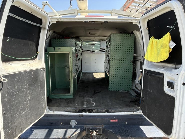 2002-ford-e350-sd-image-13