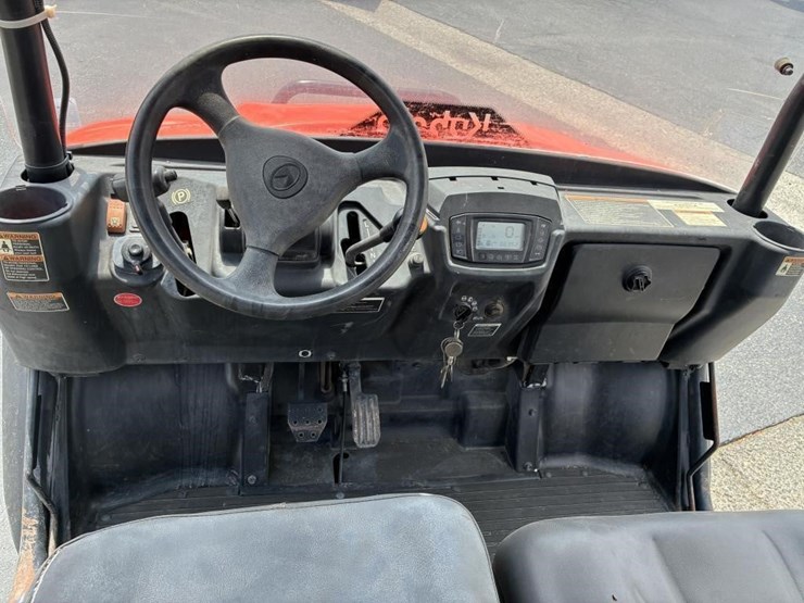 2021-kubota-rtvx1140-image-11