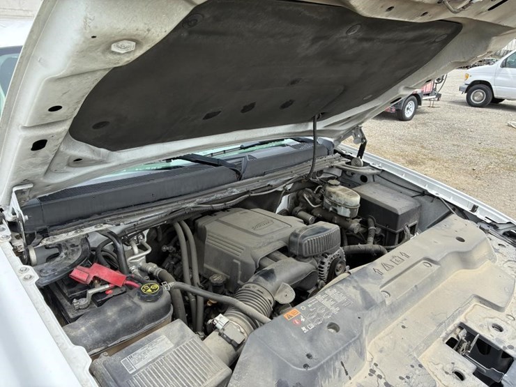2012-gmc-2500hd-image-10