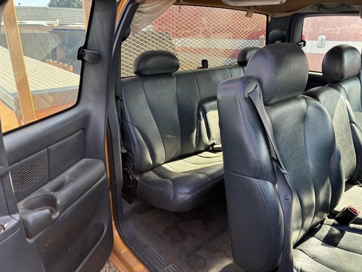 2001-chevrolet-3500-image-20