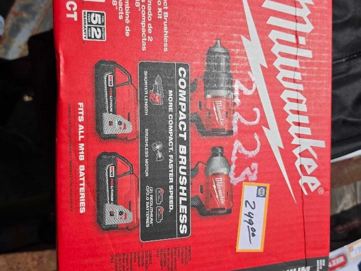 2223---(2)-milwaukee-m18-tool-sets-image-1