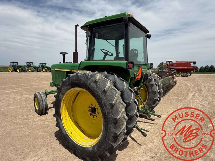 1975-john-deere-4030-image-6