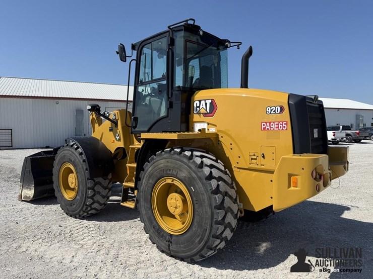 2021-caterpillar-920-image-7
